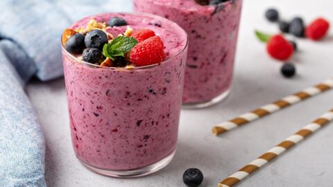 Refreshing Homemade Mixed Berry Smoothies with Blueberries and Raspberries