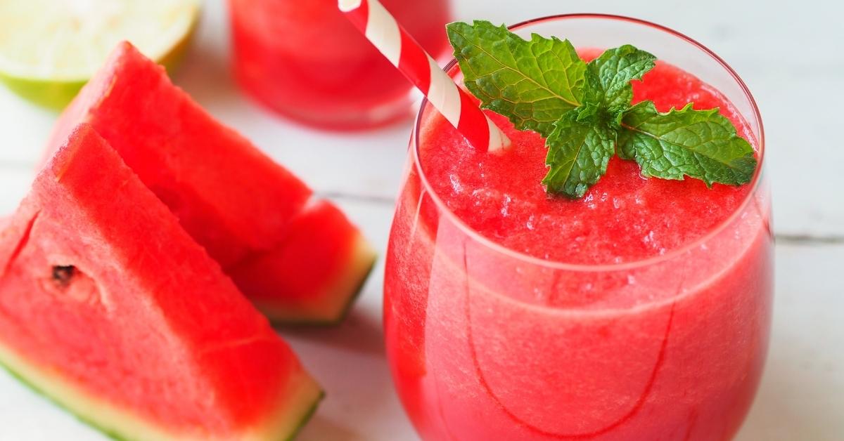 Can Parrots eat Watermelon Juice?