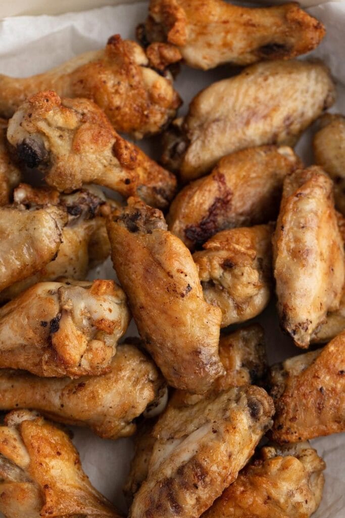 Deliziose ali di pollo fritte all'aria