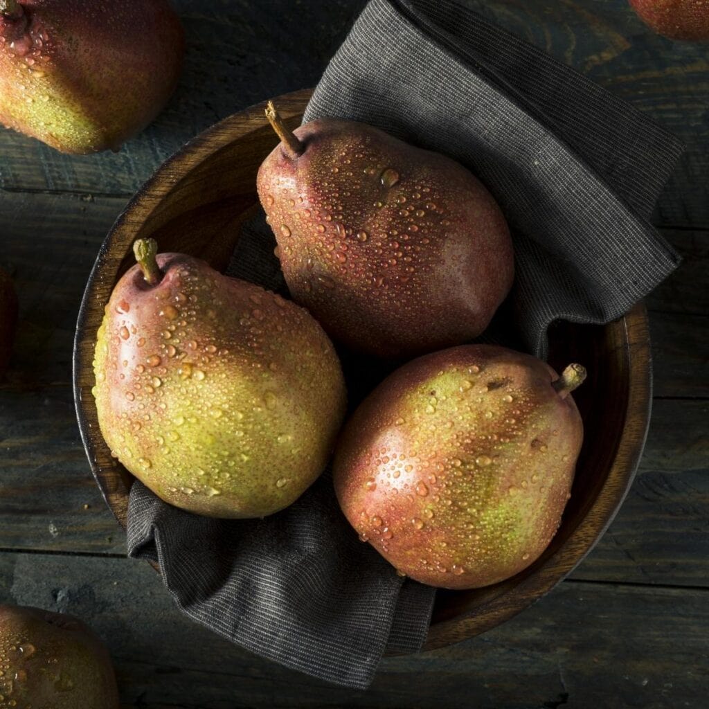 Fresh Organic Red Anjou Pears