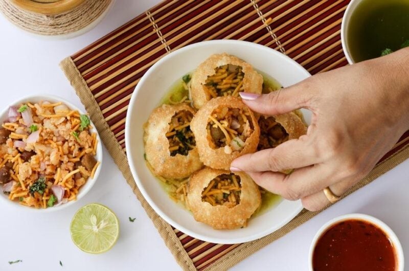 33 Popular Indian Street Foods Everyone Should Try