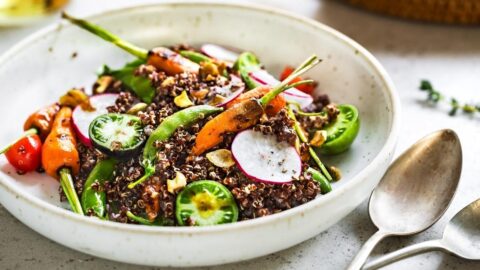 Healthy Quinoa Salad with Baby Carrots, Tomatoes and Sugar Snap Peas