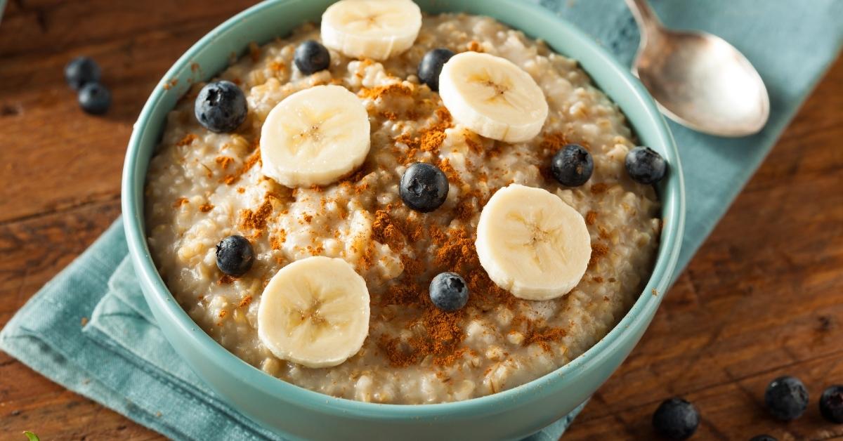 Homemade Breakfast Oatmeal with Banana and Blueberries