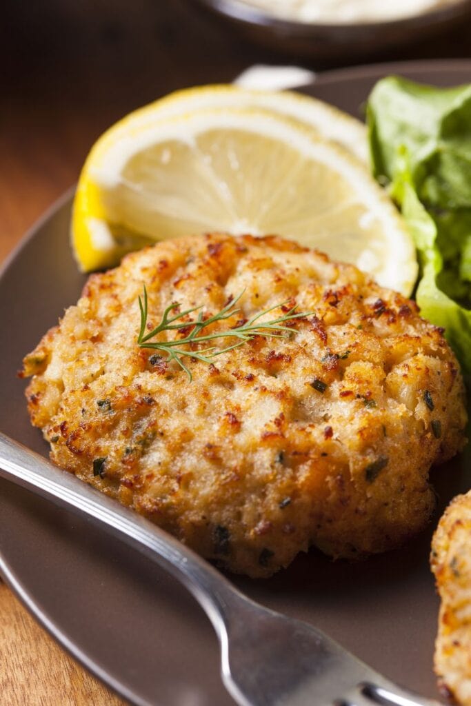 Tender and Flavcorful Crab Cakes with Lemon