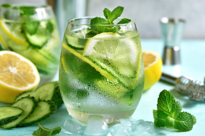 10 Cucumber Vodka Drinks (+ Easy Cocktails)