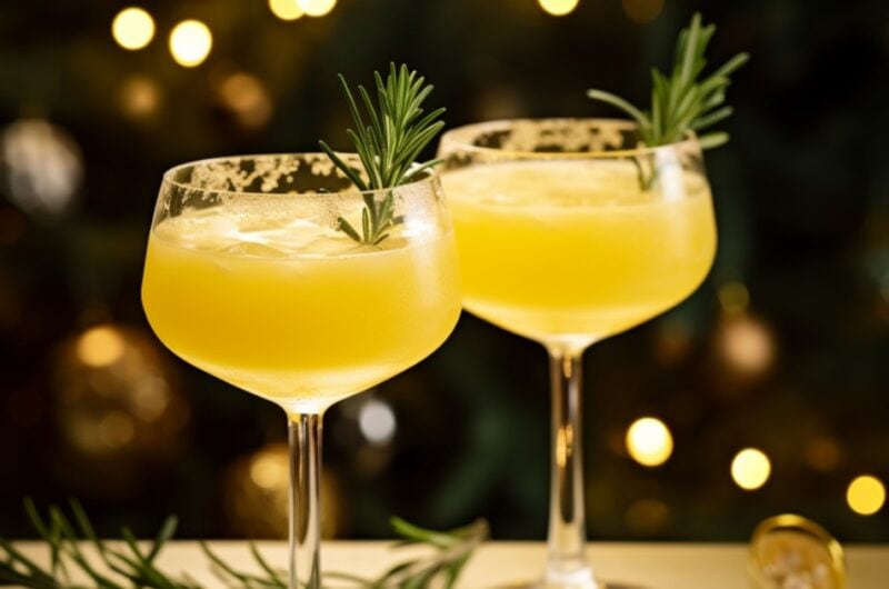 20 Best Bourbon Christmas Cocktails 