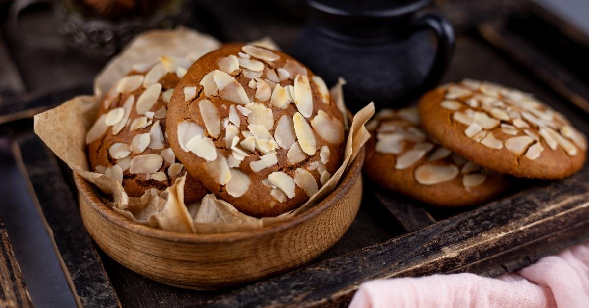 Homemade Brown Almond Cookies in a Wooden Bowl