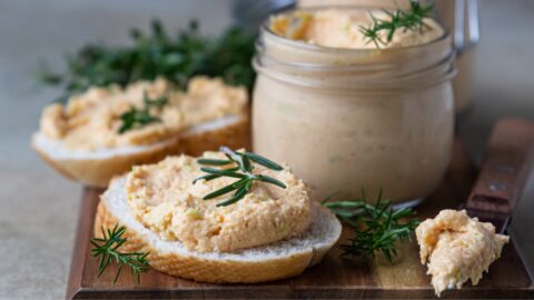 Homemade Pumpkin Cream Cheese Spread with Bread