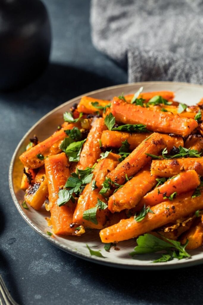 Homemade Roasted Carrots with Garlic and Parsley