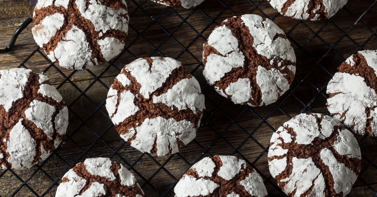 Homemade Sweet and Fudgy Chocolate Crinkle Cookies