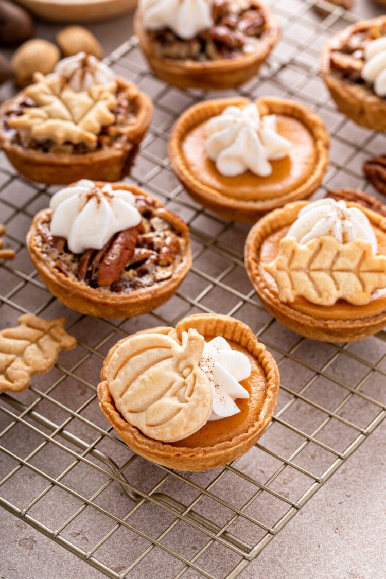 40 Best Mini Thanksgiving Desserts & Sweets - Insanely Good