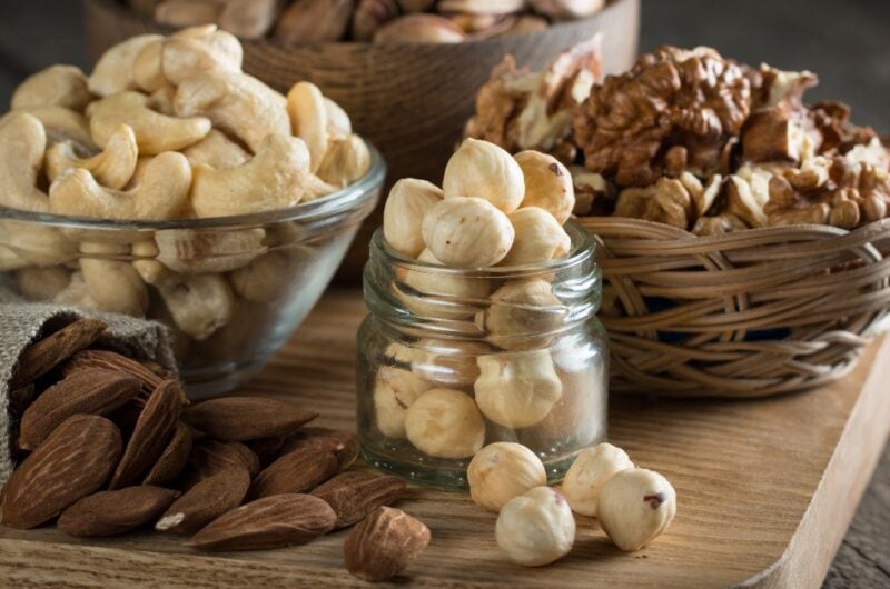 20 Types of Nuts (Different Varieties)