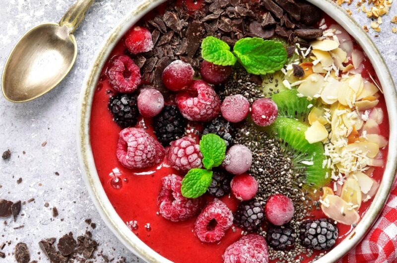 20 Healthy Superfood Smoothies to Start Your Day Off Right