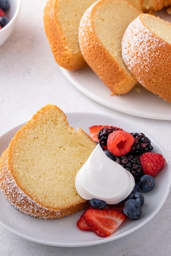 Sliced Vanilla Pound Cake with Berries and Whipped Cream