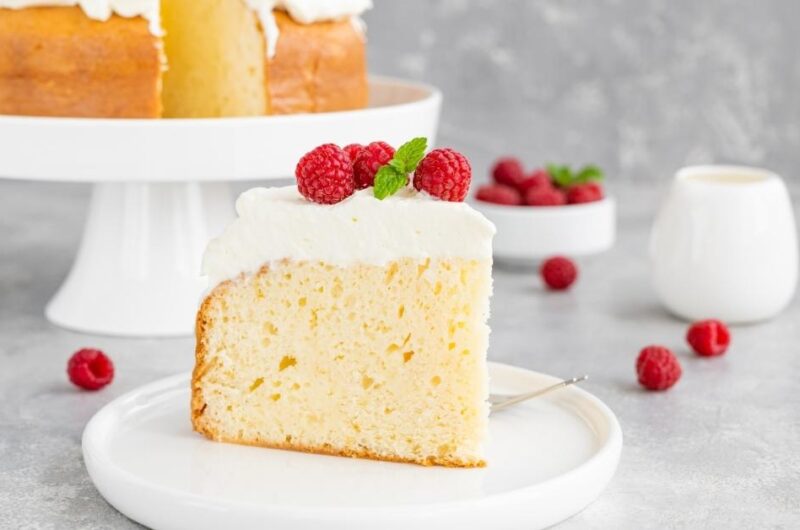 23 Best White Cake Mix Recipes for Dessert