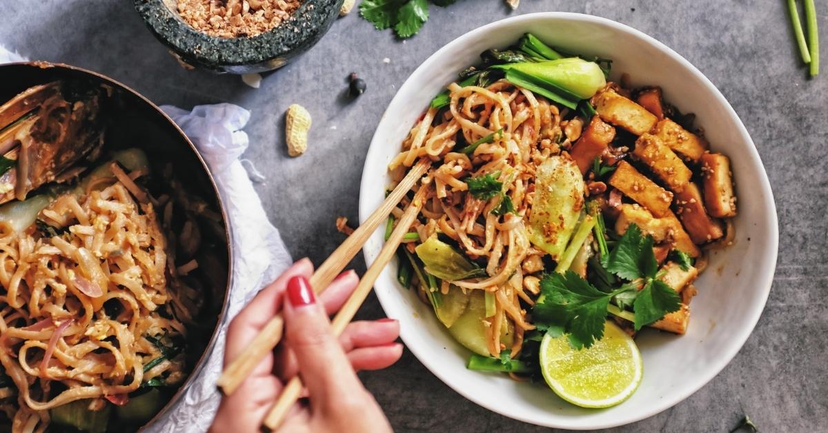 Tofu Pad Thai with Lime in a Bowl