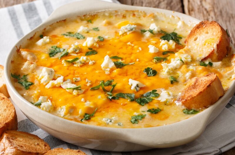 What to Serve with Buffalo Chicken Dip (17 Easy Side Dishes)