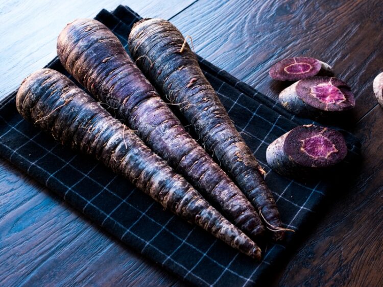 15 Blue Vegetables From Around the World Insanely Good