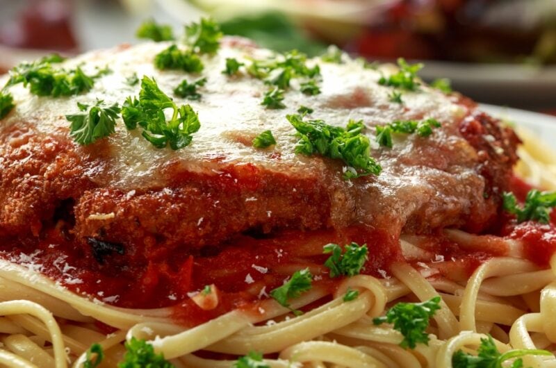 How to Reheat Chicken Parm (4 Easy Methods to Try)