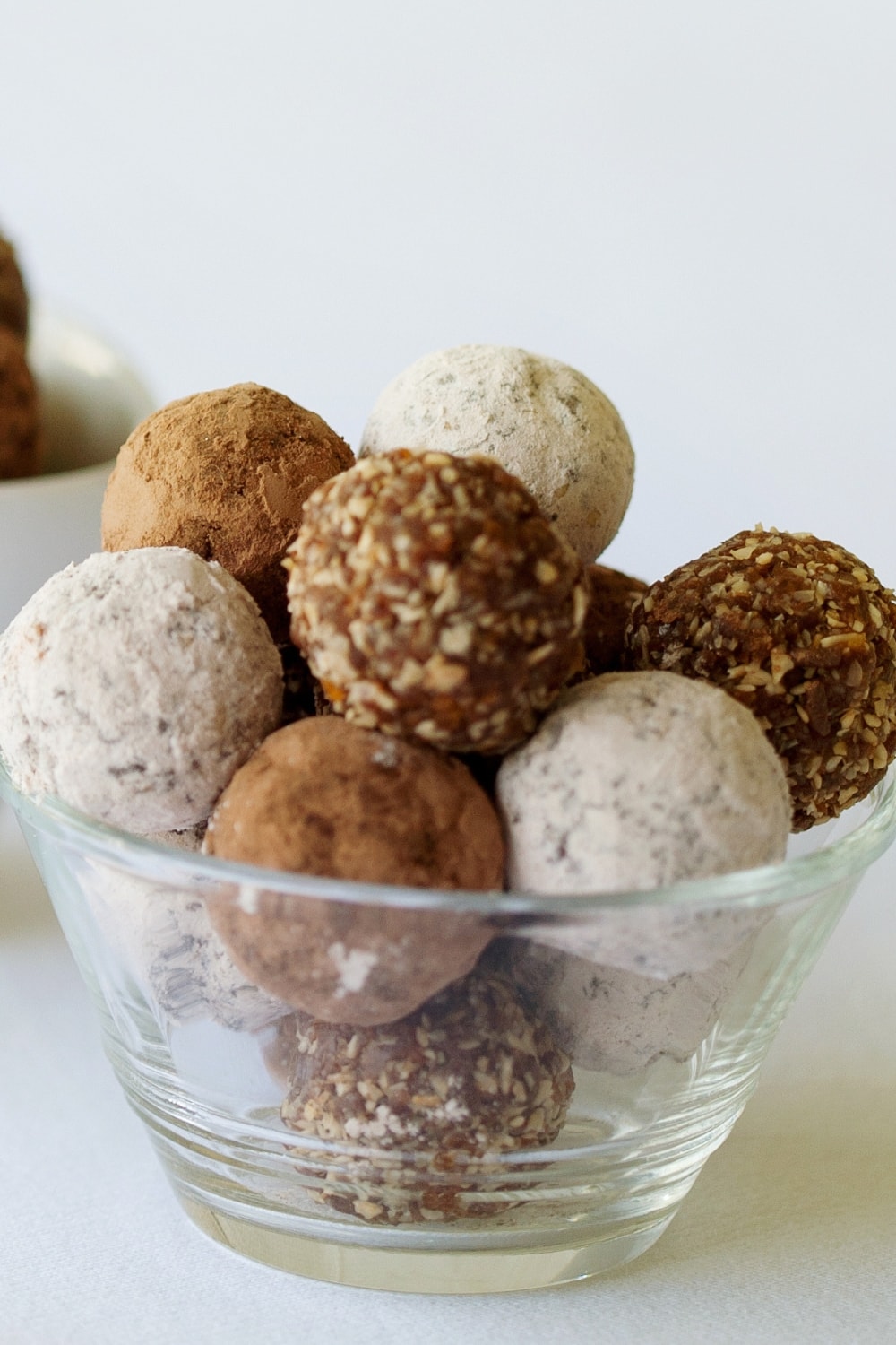Rum Balls Recipe (Easy, Festive, and Boozy!) Insanely Good
