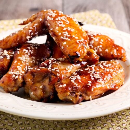 Honey Sriracha Chicken Wings (Easy Recipe) - Insanely Good