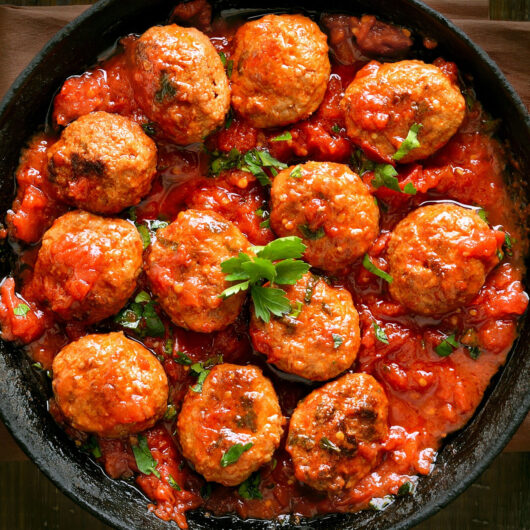 Rachael Ray Meatballs (Copycat Recipe) - Insanely Good