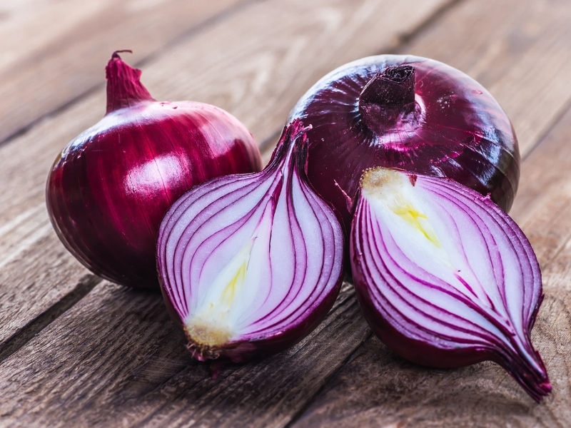 Peeled Red Onions