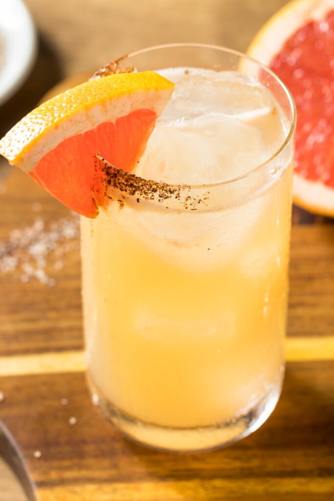 Refreshing Mezcal Paloma Cocktail with Grapefruit