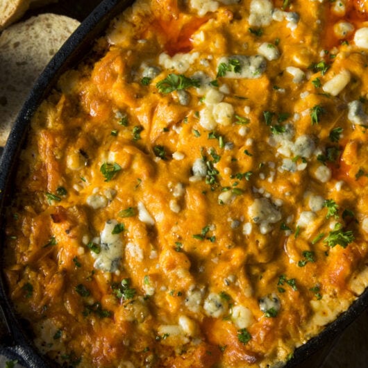 Frank’s Buffalo Chicken Dip (Easy Recipe) Insanely Good