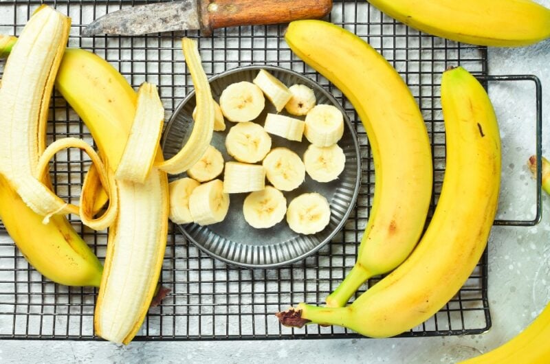 How to Ripen Bananas Quickly (5 Ways!)