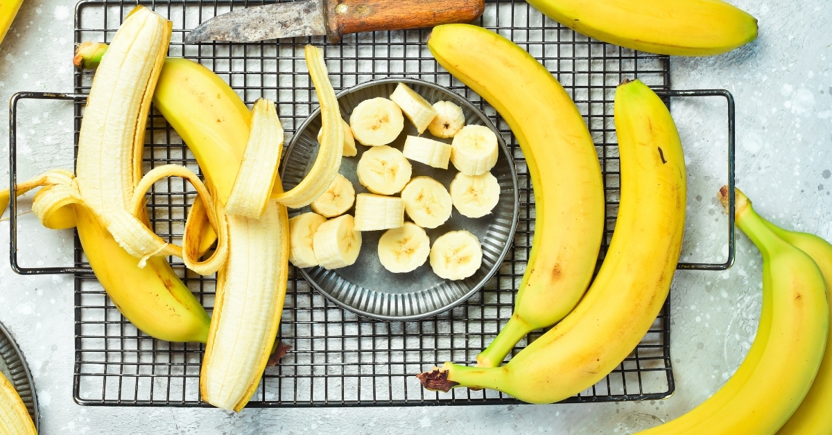 Fresh and Organic Peeled and Sliced Bananas