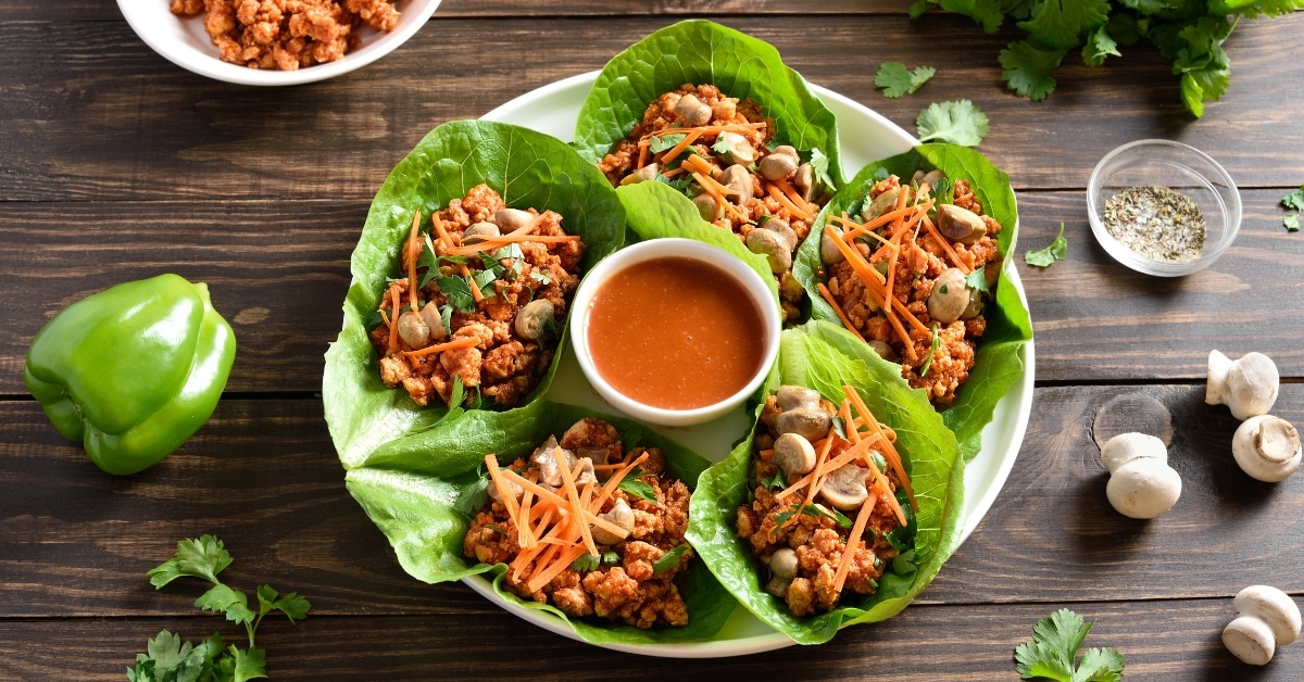 Homemade Minced Meat Lettuce Wraps with Carrots and Sauce