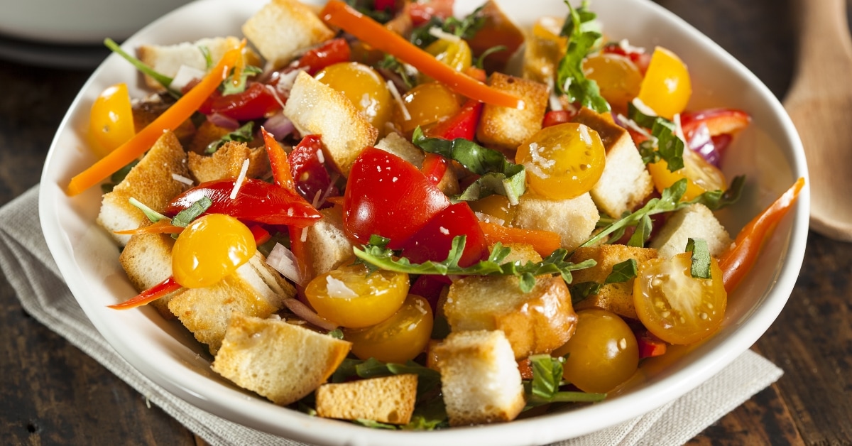 Homemade Panzanella Salad with Bread Crumbs, Tomatoes and Carrots