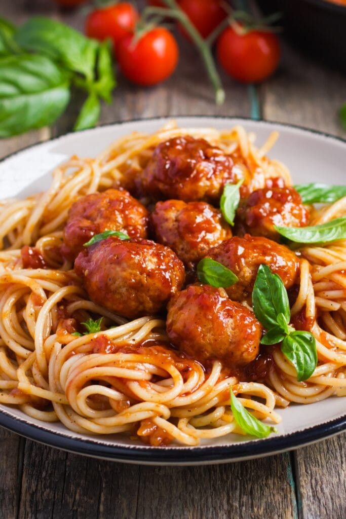 Italian Meatballs with Pasta and Tomato Sauce