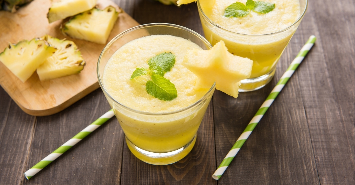 Refreshing Homemade Pineapple Smoothie
