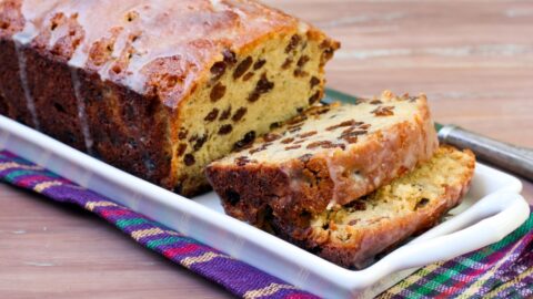 Sliced Irish Whiskey Cake with Raisins