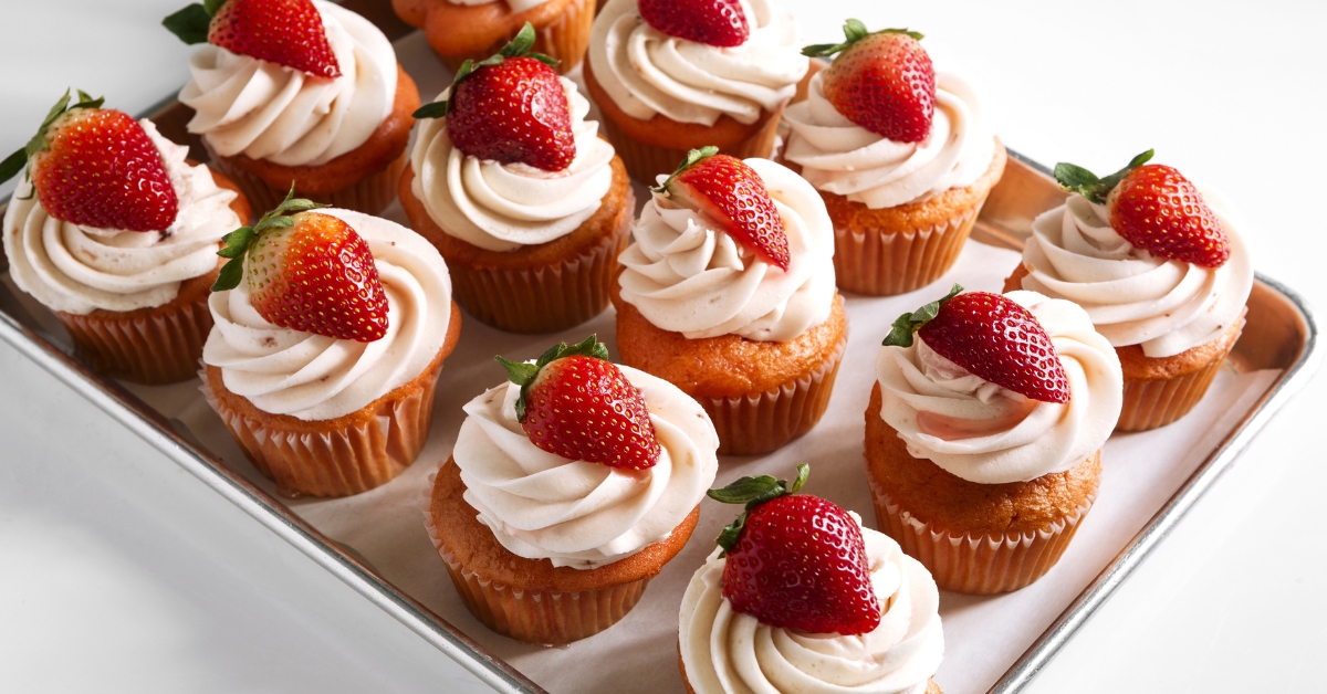 Sweet Strawberry Cupcakes with Icing