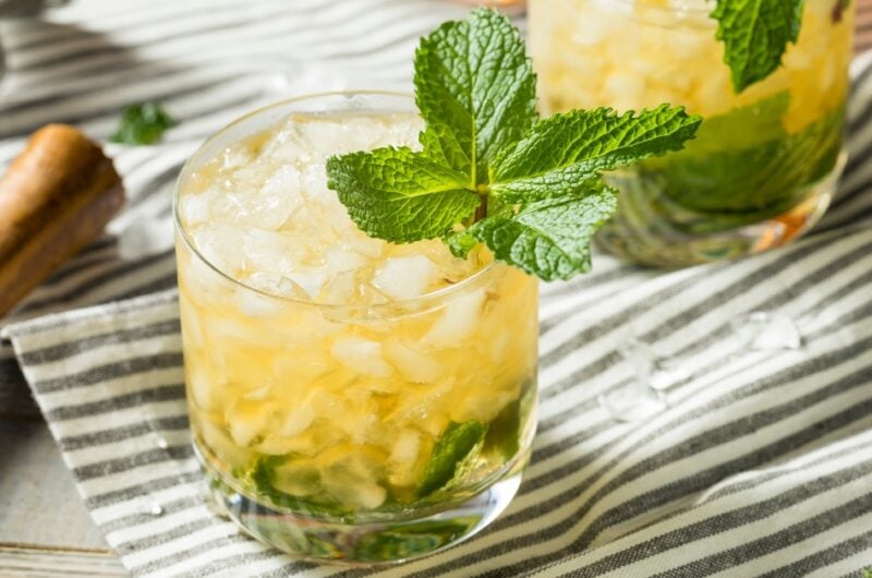 17 Best Summer Whiskey Cocktails and Drinks