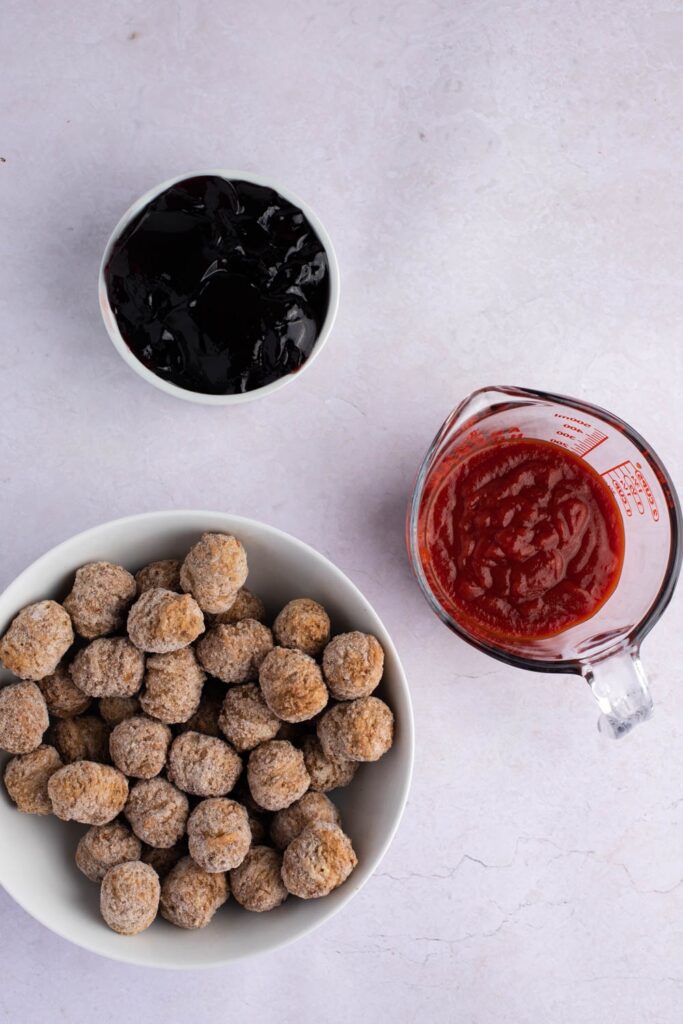 Grape Jelly Meatball Ingredients - Meatballs, Heinz Chili Sauce, Grape Jelly and Cayenne Pepper