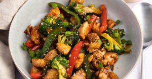 Homemade Healthy and Savory Stir-Fry Vegetables with Chicken and Sauce