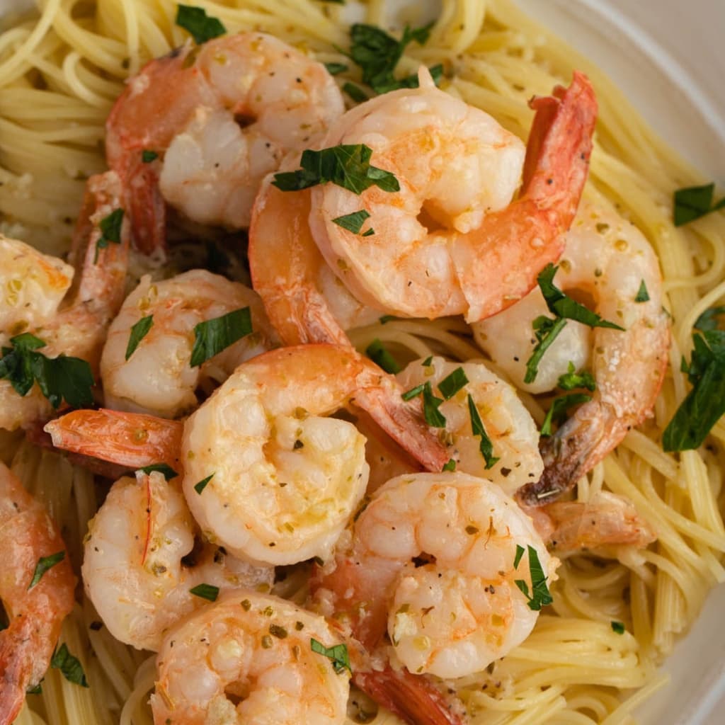 Red Lobster Shrimp Scampi with Pasta, Herbs and Garlic