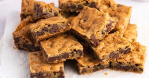 Sweet and Chewy Chocolate Chip Cookie Bars