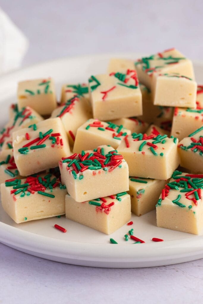 Sweet and Classic Christmas Cookie Fudge