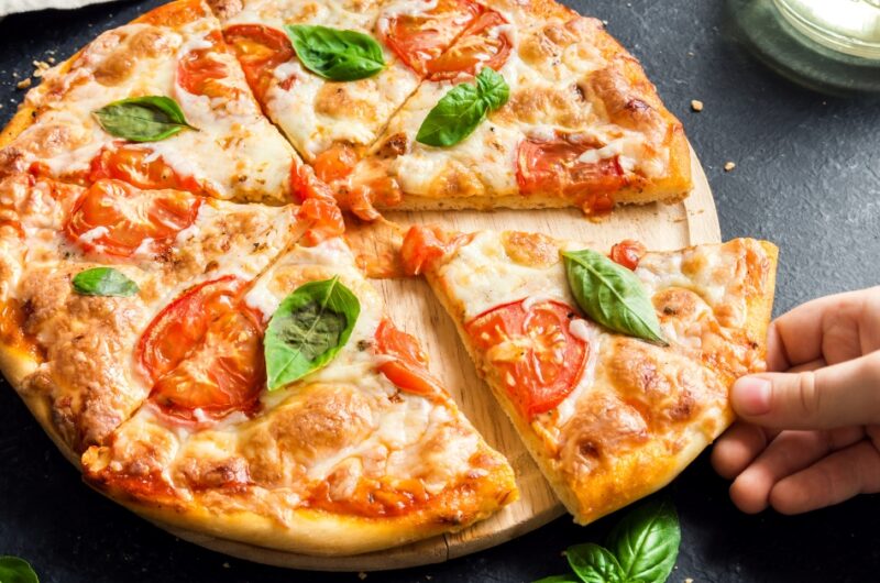 Best Cheese for Pizza (11 Perfect Types)