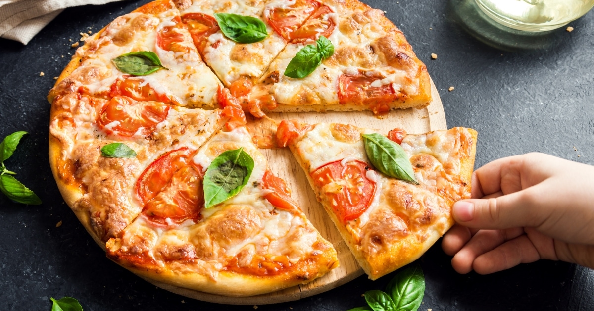 Cheesy Pizza Margherita with Tomatoes