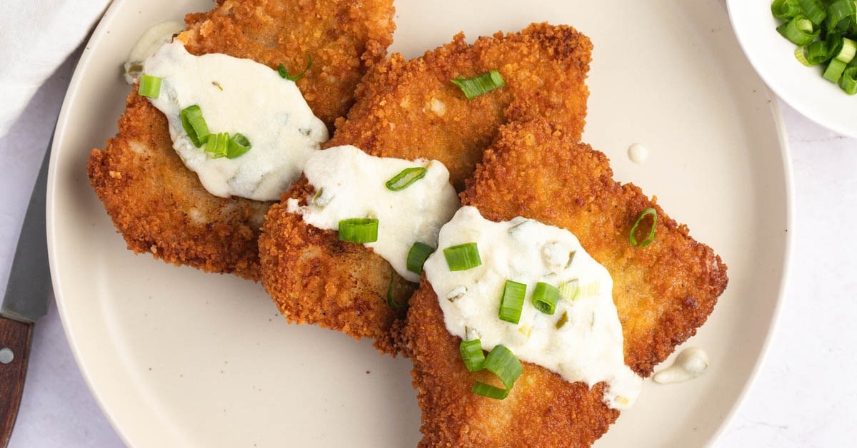Homemade Pork Cutlets with Sour Cream and Green Onions