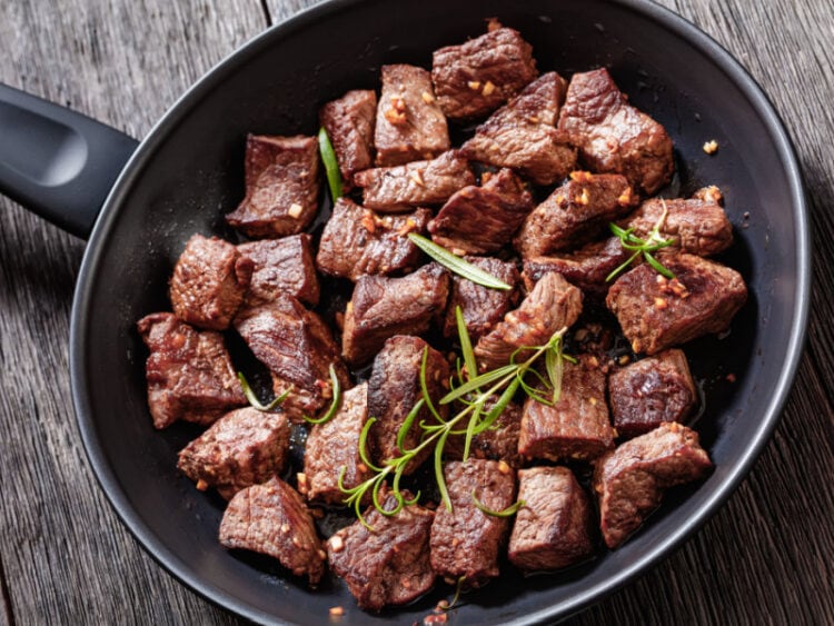 What to Dip in Cheese Fondue (20 Best Ideas) Insanely Good