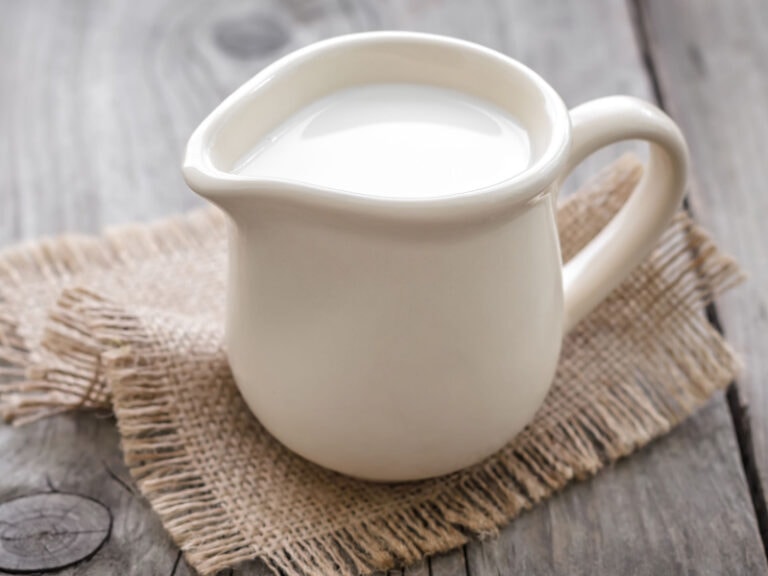 6 Best Half and Half Substitutes Insanely Good