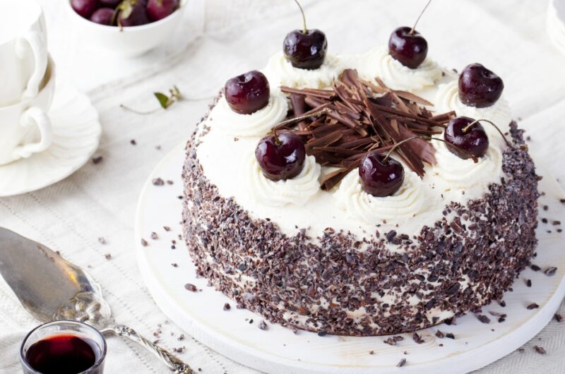 23 Easy Vegan Birthday Cakes