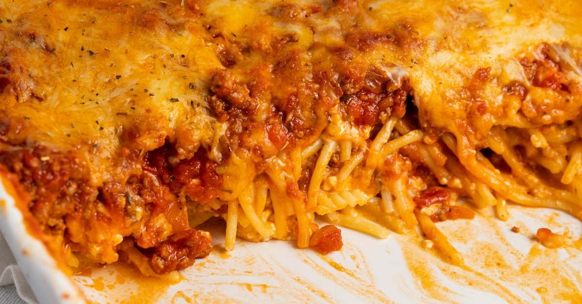 Homemade Baked Spaghetti with Ground Beef and Cheese